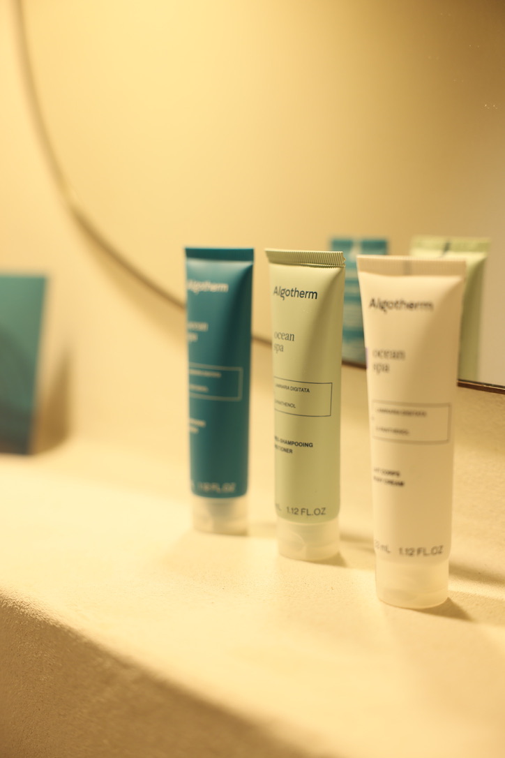 9C515D36-C314-484C-953E-77FA621AB183_1_105_c